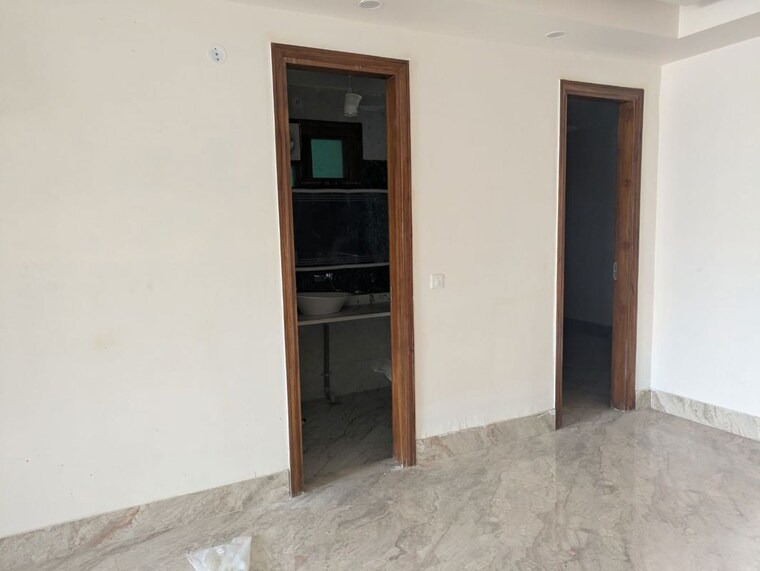 Room, sector 9 4 Bedroom 263 Sq.Yd. Builder Floor In Sector 9 Gurgaon 10676945