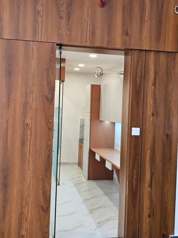 undefined, eureka-tower Commercial Office Space 200 Sq.Ft. In Malad West Mumbai 10676979