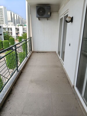 Balcony in 3 BHK Builder Floor at Sector 23 – for Rent