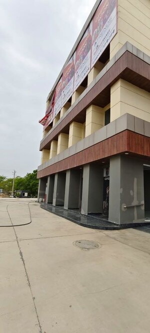  Shop – Exterior View View at 83 Avenue Oodles Sky Walk, Sector 83 - for Rent