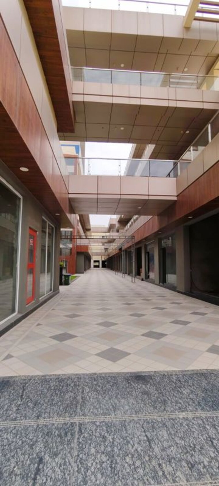 Parking, 83-avenue-oodles-sky-walk Commercial Shop 750 Sq.Ft. In Sector 83 Gurgaon 10676980