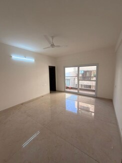 3 BHK Apartment For Rent in Cooke Town