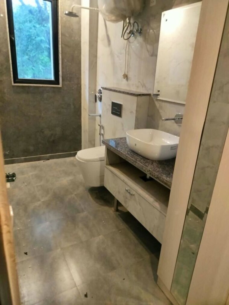 Bathroom, sector 21 3 Bedroom 1550 Sq.Ft. Builder Floor In Sector 21 Gurgaon 10676992