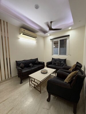 2 BHK Builder Floor For Sale in Lajpat Nagar