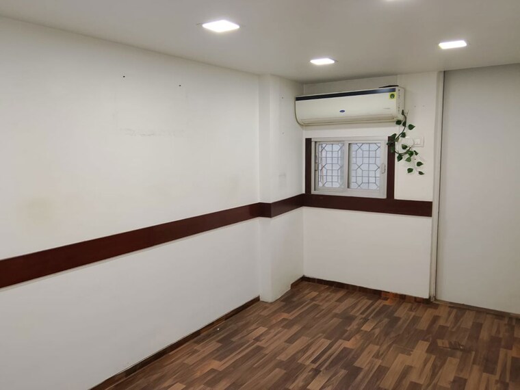 Team Area, crystal-plaza-andheri-west Commercial Office Space 375 Sq.Ft. In Andheri West Mumbai 10677031
