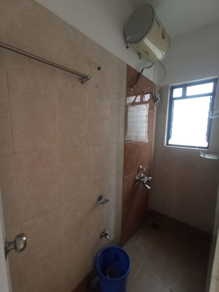 Bathroom, vanaz-corner 2 Bedroom 1000 Sq.Ft. Apartment In Kothrud Pune 10677051