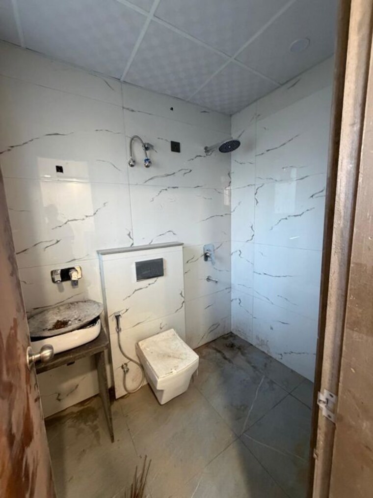 Bathroom, sector 57 2 Bedroom 1100 Sq.Ft. Builder Floor In Sector 57 Gurgaon 10677044