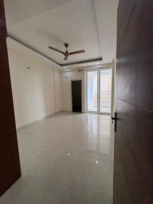 Room in 3 BHK Apartment at Bliss Orra, Ambala Highway – for Rent