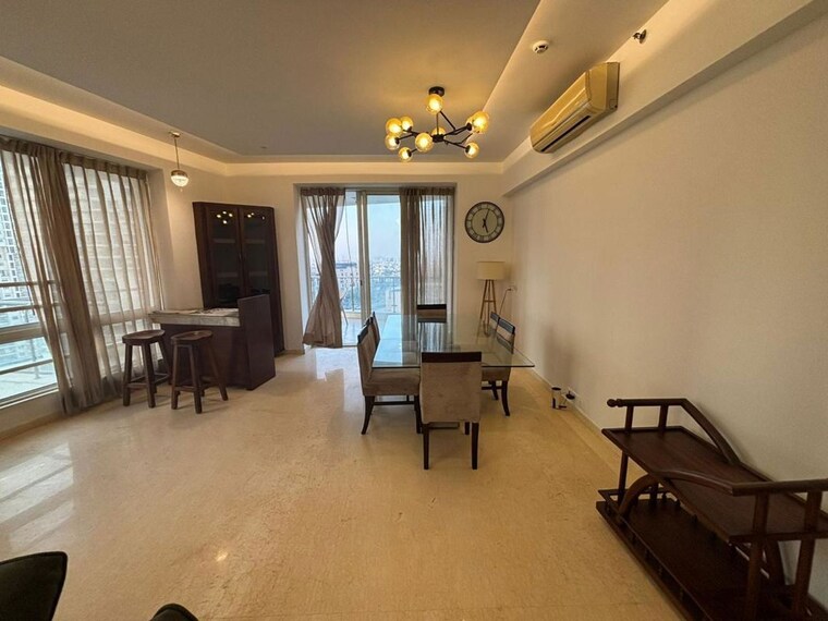 Living Room, pioneer-park-presidia 5 Bedroom 4384 Sq.Ft. Apartment In Sector 62 Gurgaon 10677065