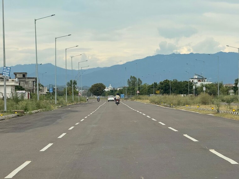 undefined, altus-prime  476 Sq.Yd. Plot In North Mullanpur Chandigarh 10677083