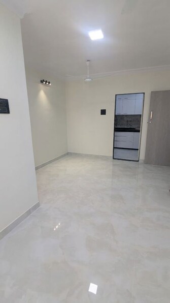 2 BHK Apartment For Rent in Oakland Park in Andheri West, Mumbai