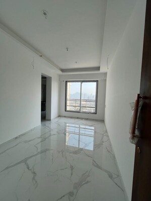 2 BHK Apartment For Rent in RNA N G Silver Spring, Mira Road