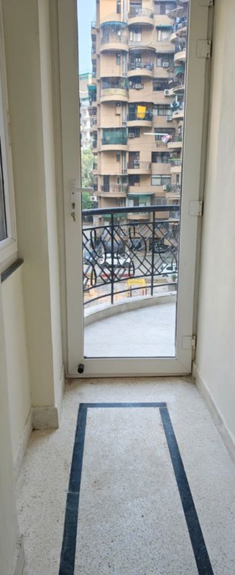 Balcony, dwarka 3 Bedroom 1700 Sq.Ft. Apartment In Dwarka Delhi 10677112