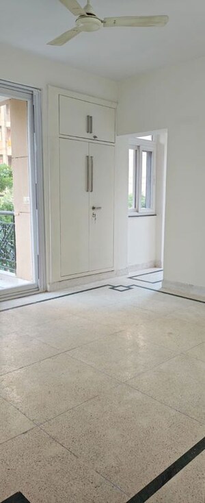 Room in 3 BHK Apartment at Dwarka – for Sale