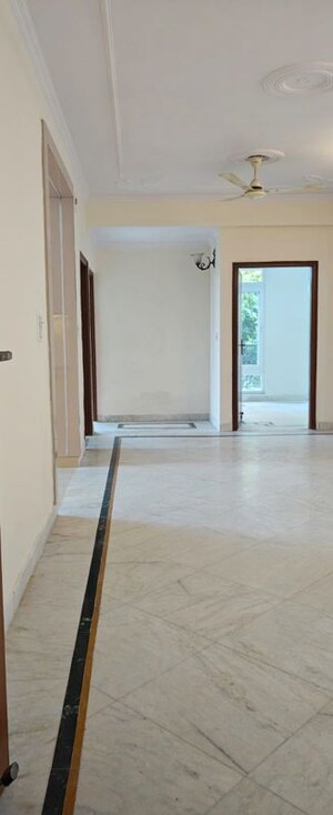 Room in 3 BHK Apartment at Dwarka – for Sale