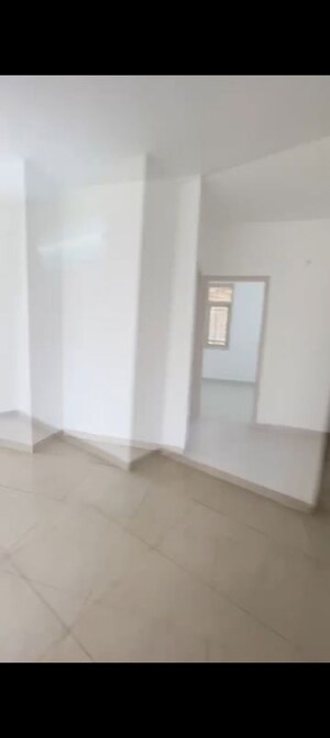 Room in 2.5 BHK Builder Floor at Sector 3 Wave City – for Sale