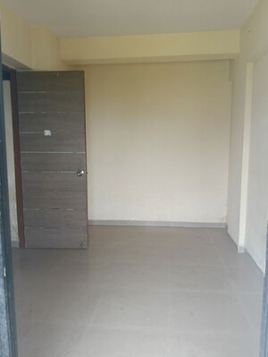 1 BHK Apartment For Rent in Naigaon East
