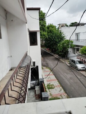 Balcony in 3 BHK Independent House at Orchid Bhusan, Aliganj – for Rent