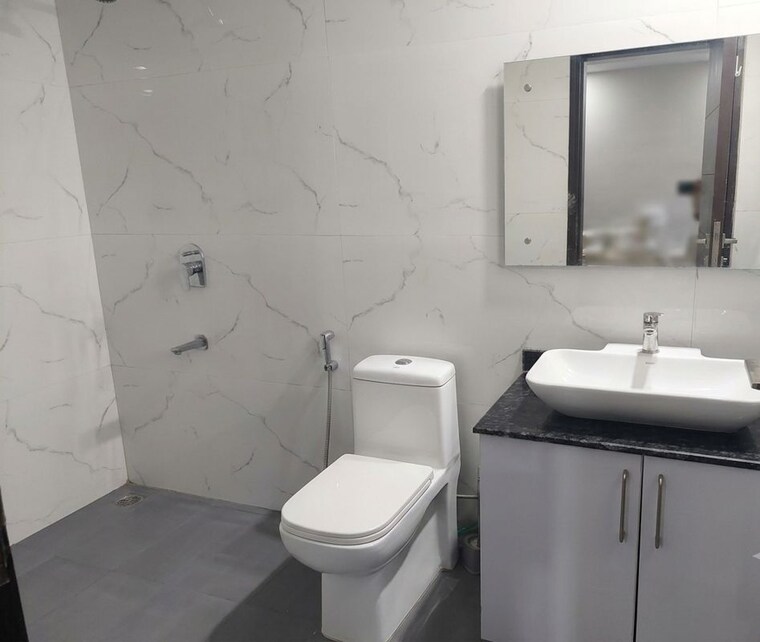 Bathroom, aman vihar 3 Bedroom 1800 Sq.Ft. Builder Floor In Aman Vihar Dehradun 10677196