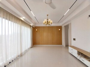 Room in 3 BHK Builder Floor at Sector 22 – for Rent