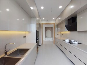 Building Lobby in 3 BHK Builder Floor at Sector 22 – for Rent