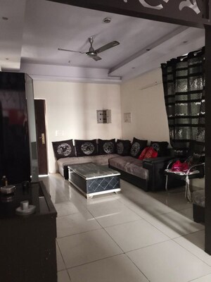 Team Area in 2 BHK Apartment at Gardenia Square I, Dundahera – for Sale