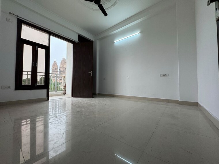 Room, palm-residency-chhatarpur 1 Bedroom 500 Sq.Ft. Apartment In Chattarpur Delhi 10677246