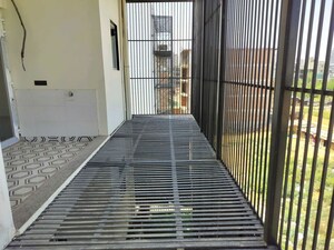 Balcony in 3 BHK Builder Floor at Sector 22 – for Rent