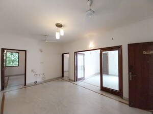 4 BHK Builder Floor For Rent in South City 1
