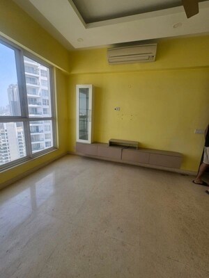 Room in 3 BHK Builder Floor at Sector 22 – for Rent