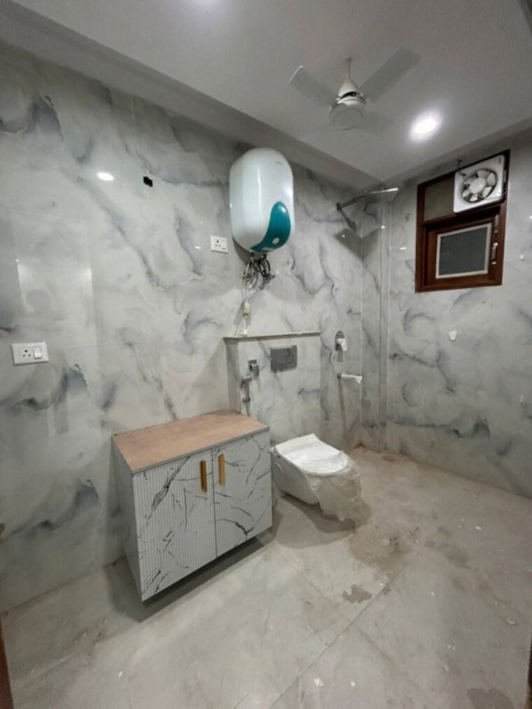 Bathroom, palm-residency-chhatarpur 3 Bedroom 1400 Sq.Ft. Apartment In Chattarpur Delhi 10677281