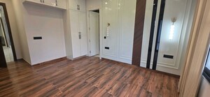 Building Lobby in 3 BHK Builder Floor at Sector 21 – for Rent