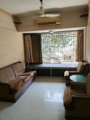 Living Room in 1 BHK Apartment at Goregaon West – for Rent