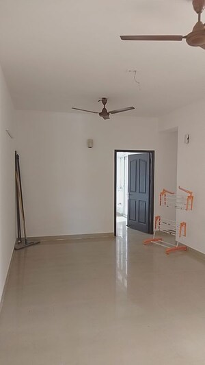 Room in 2 BHK Apartment at Divine Meadows, Sector 108 – for Rent