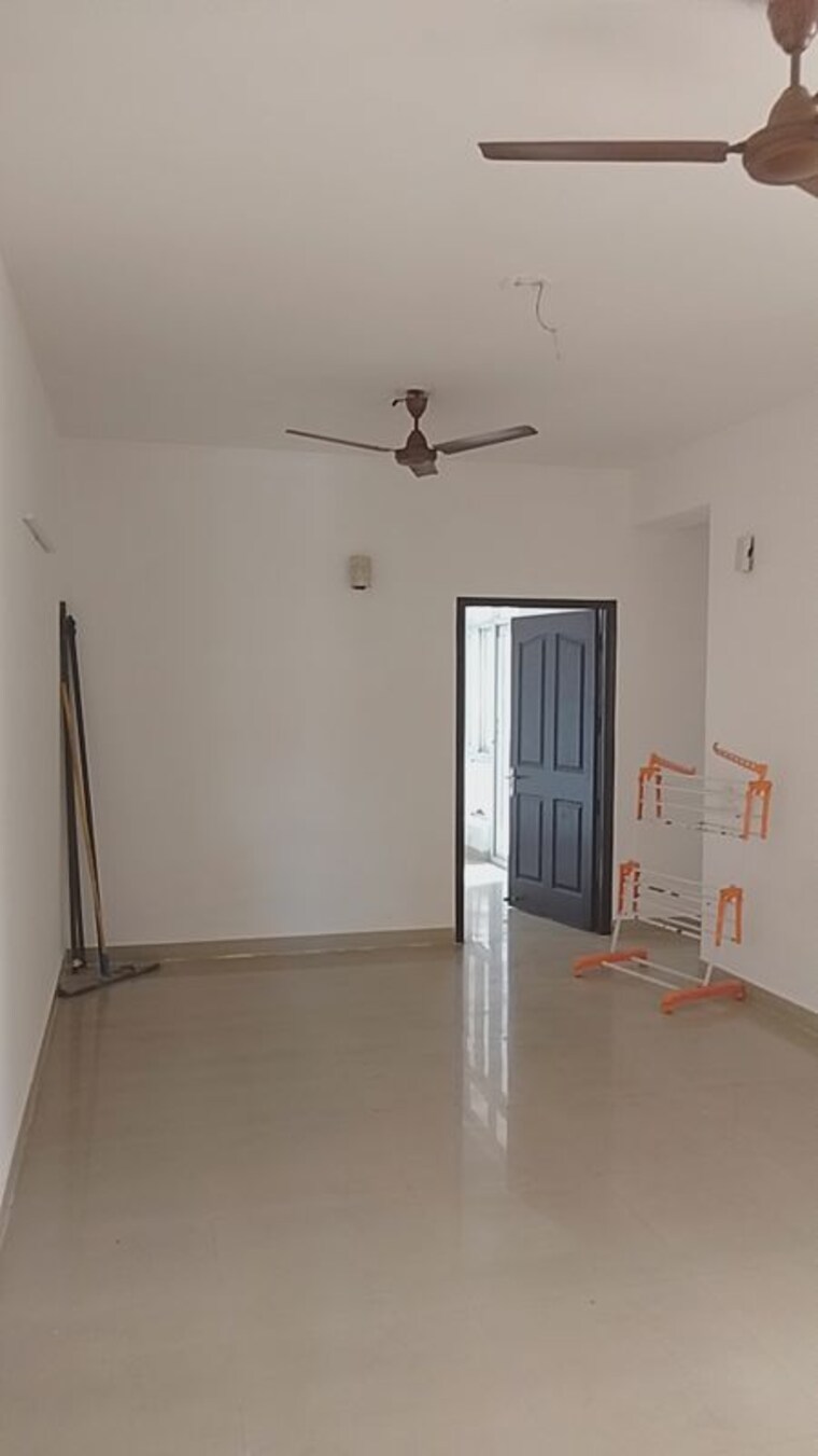 Room, divine-meadows 2 Bedroom 1200 Sq.Ft. Apartment In Sector 108 Noida 10677293