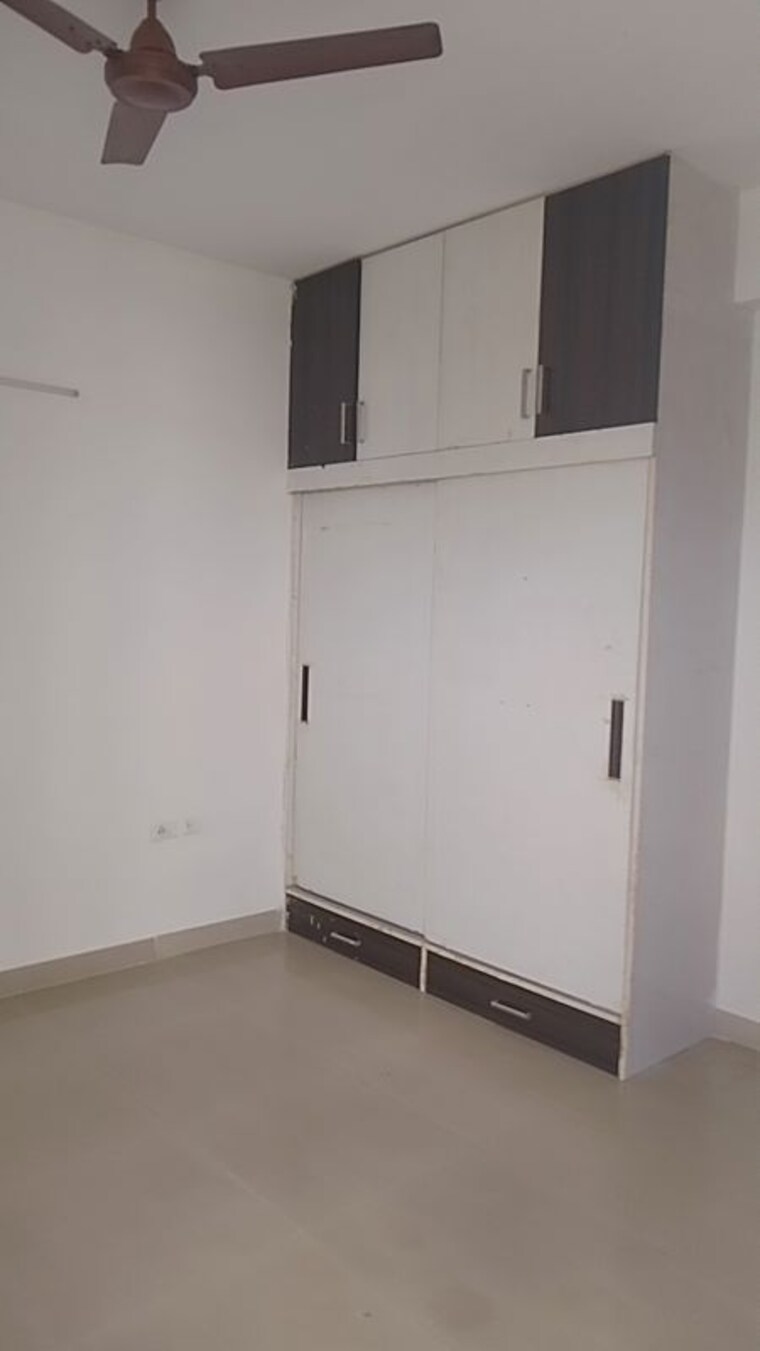 Room, divine-meadows 2 Bedroom 1200 Sq.Ft. Apartment In Sector 108 Noida 10677293