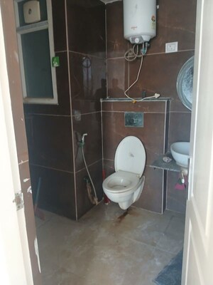 Bathroom in 3.5 BHK Apartment at Roseate Homes, Ghazipur – for Sale