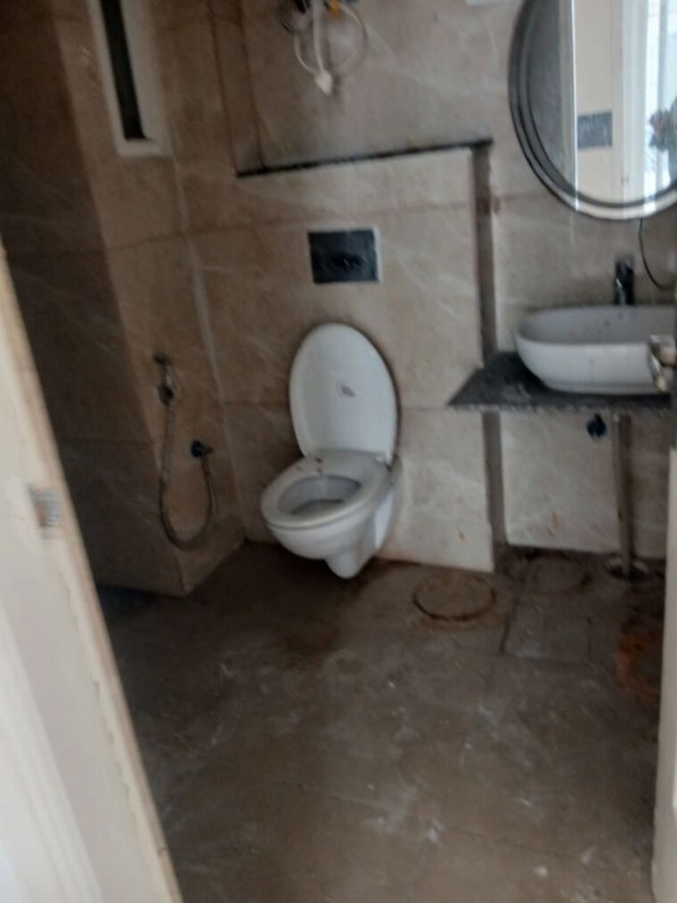 Bathroom, roseate-homes 3.5 Bedroom 1900 Sq.Ft. Apartment In Ghazipur Zirakpur 10677312