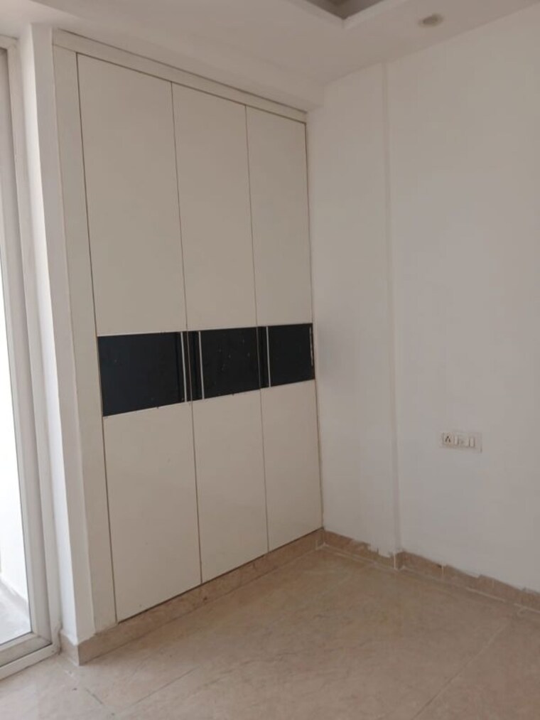 Room, roseate-homes 3.5 Bedroom 1900 Sq.Ft. Apartment In Ghazipur Zirakpur 10677312