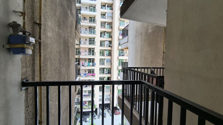 Exterior View, gaur-city-2-14th-avenue 2 Bedroom 955 Sq.Ft. Apartment In Sector 16c Greater Noida Greater Noida 10677310