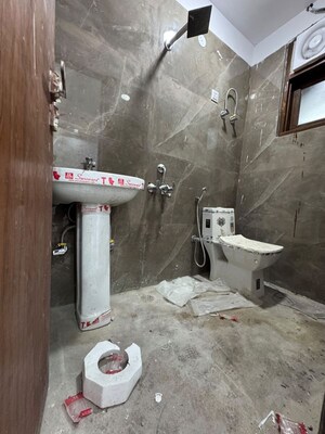 Bathroom in 1 BHK Apartment at Palm Residency Chhatarpur, Chattarpur – for Rent
