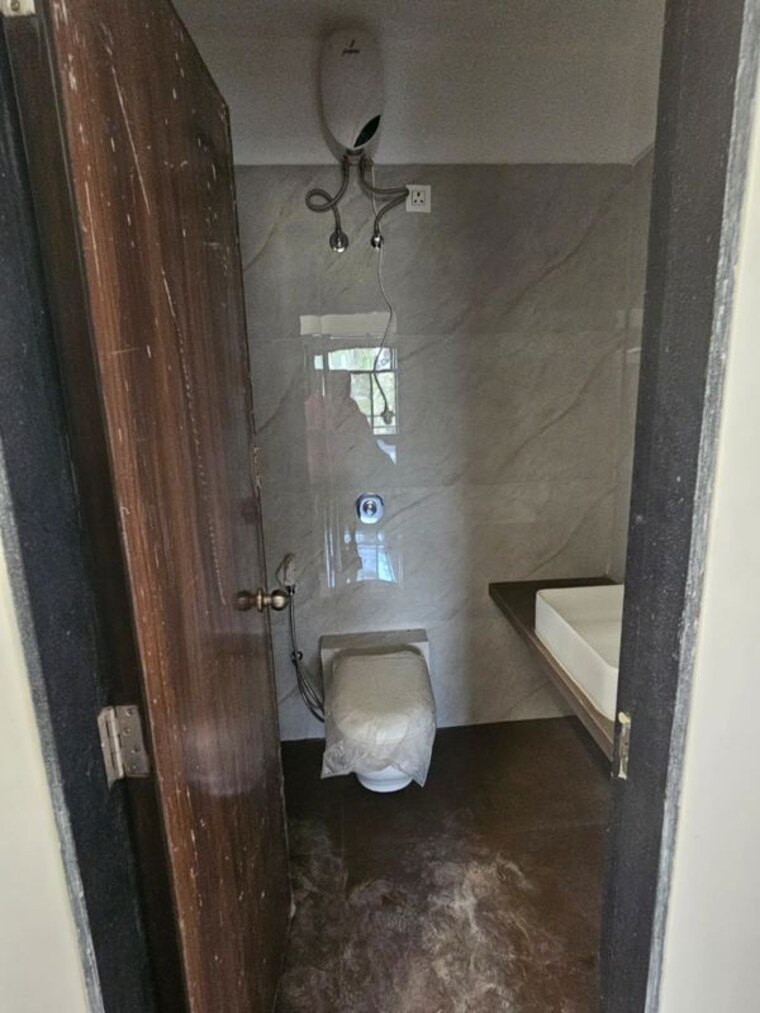 Bathroom, chembur 3 Bedroom 1365 Sq.Ft. Apartment In Chembur Mumbai 10677354