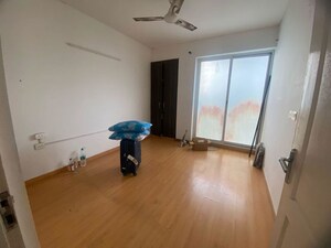 Parking in 4 BHK Builder Floor at Sector 23 – for Rent