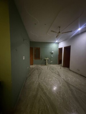 Room in 2 BHK Independent House at Sector 116 – for Rent