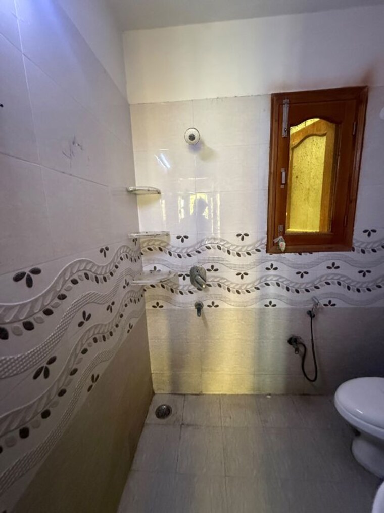 Bathroom, sector 116 2 Bedroom 1500 Sq.Ft. Independent House In Sector 116 Noida 10677375
