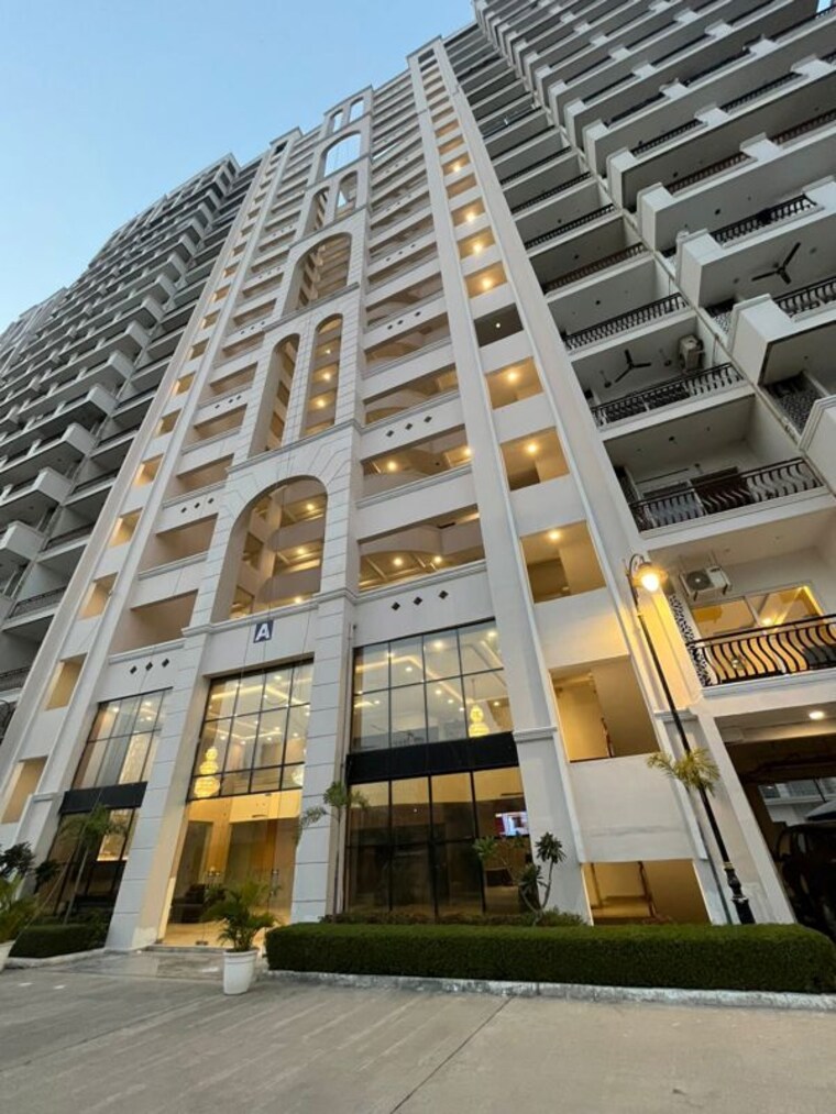 Exterior View, sector 150 3.5 Bedroom 1860 Sq.Ft. Apartment In Sector 150 Noida 9811883