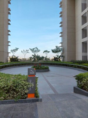 Swimming Pool in 2 BHK Apartment at Silver Oak, Punawale – for Rent