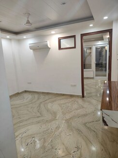 2 BHK Builder Floor For Rent in Sant Nagar