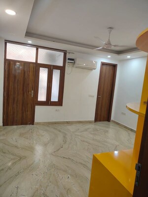Bedroom in 2 BHK Builder Floor at Sant Nagar – for Rent