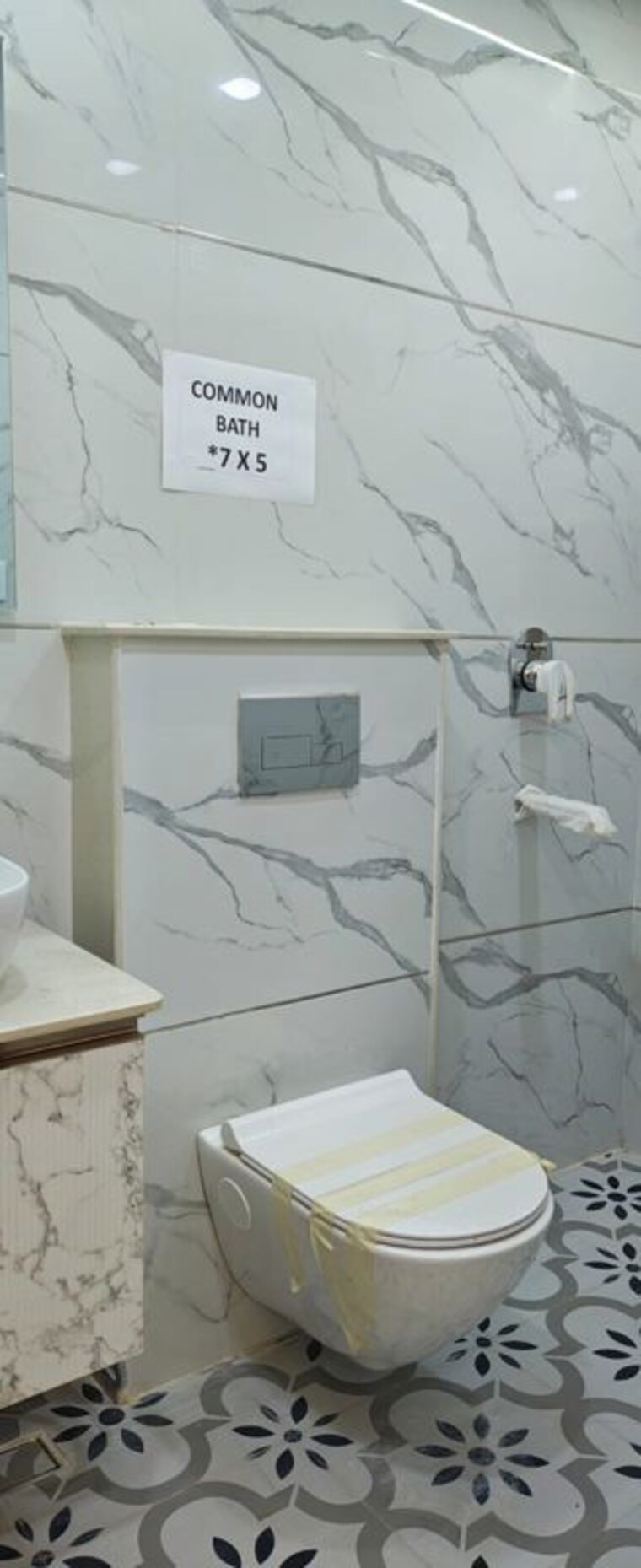 Bathroom, sector 11 dwarka 4 Bedroom 1950 Sq.Ft. Apartment In Sector 11 Dwarka Delhi 10677407
